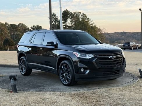 Used 2020 Chevrolet Traverse RS image 9