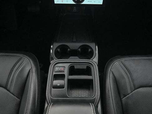 Used 2025 Ford Mustang Mach-E Premium image 34