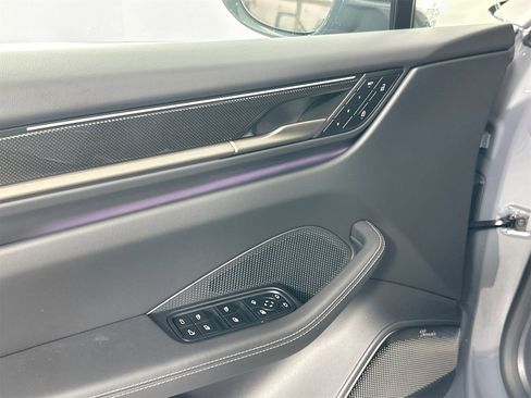 Certified 2025 Porsche Macan Turbo Electric image 32