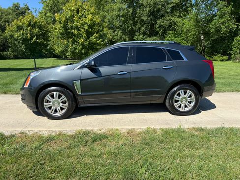 Used 2016 Cadillac SRX Luxury w/ Driver Awareness Package FWD image 2
