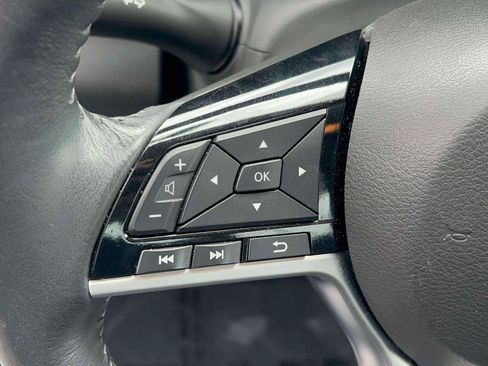 Used 2023 Nissan Altima 2.5 SV w/ SV Premium Package AWD/4WD image 22