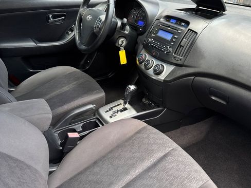 Used 2010 Hyundai Elantra SE FWD image 15
