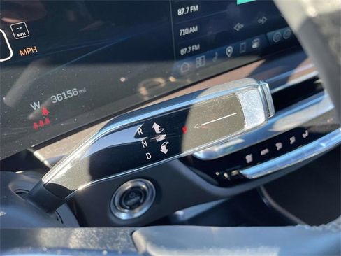 Used 2024 Cadillac Lyriq Tech image 28