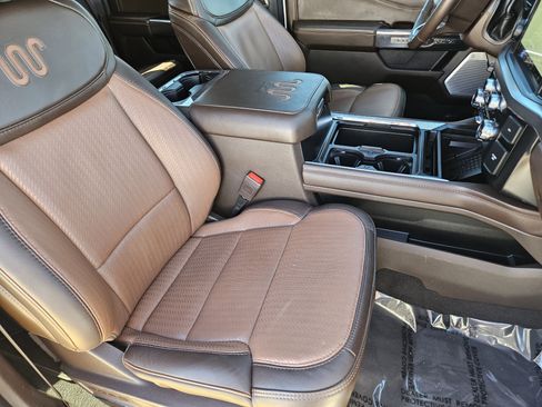 Used 2023 Ford F250 King Ranch w/ Chrome Package image 20