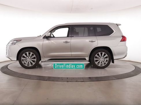 Used 2017 Lexus LX 570 4WD image 9