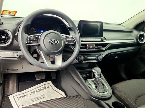 Used 2019 Kia Forte LXS image 12