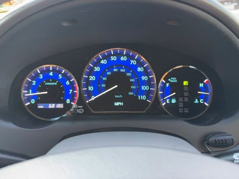 Used 2010 Toyota Sienna LE image 28