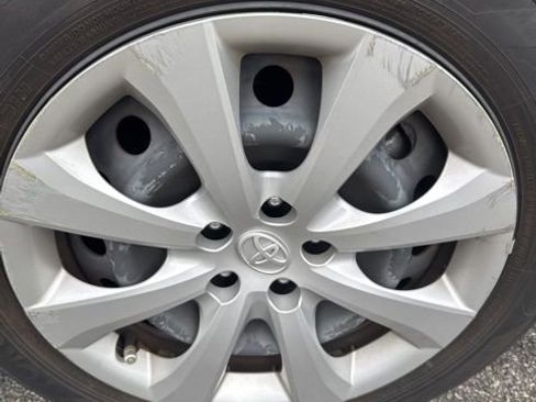 Used 2023 Toyota Corolla LE image 8