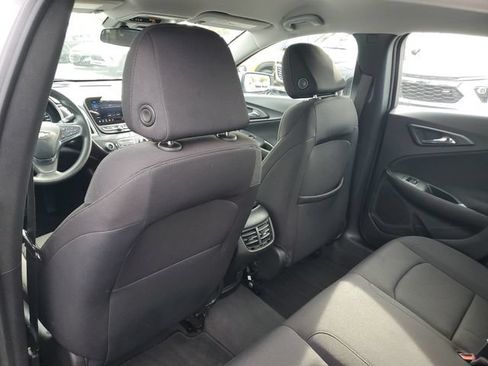 Used 2023 Chevrolet Malibu LT FWD image 9