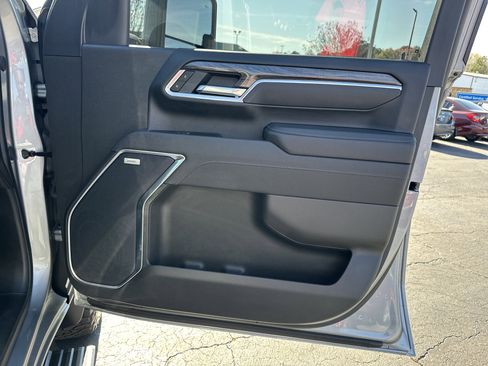 Certified 2025 Chevrolet Silverado 2500 LTZ w/ LTZ Plus Package image 15