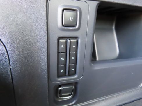 Used 2025 Ford Expedition Max Platinum w/ Stealth Appearance Package AWD/4WD image 19
