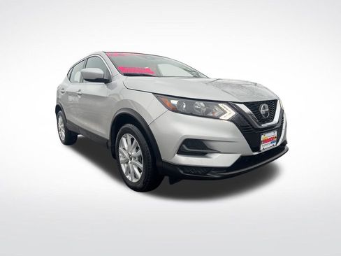 Certified 2022 Nissan Rogue Sport S image 3