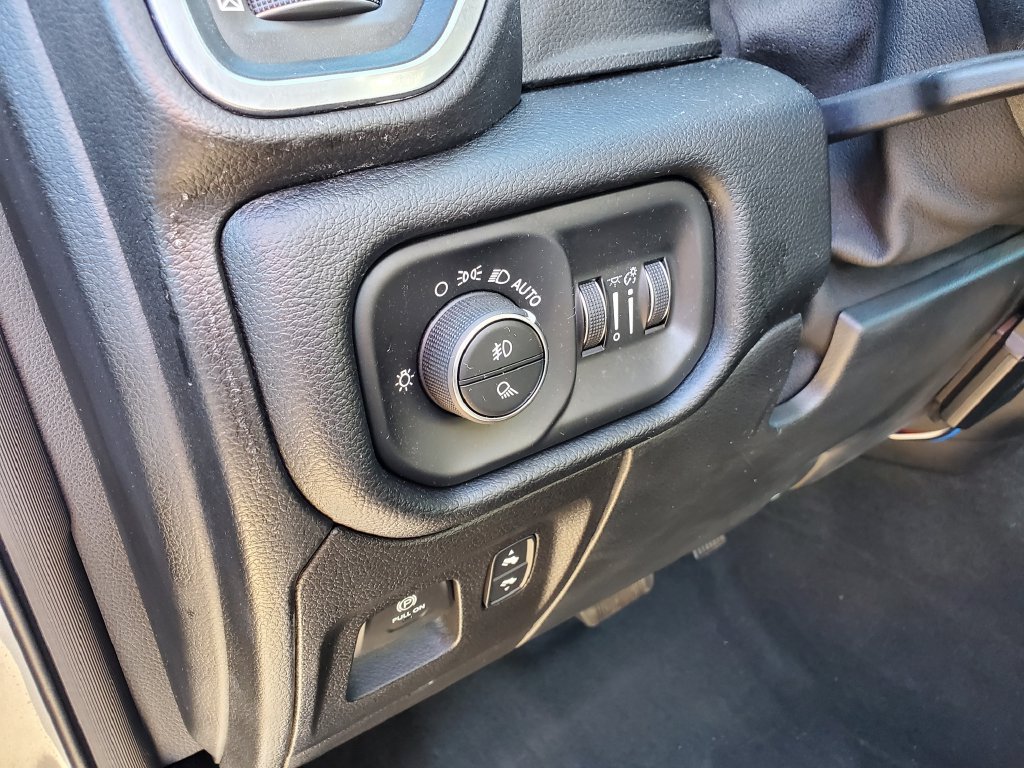 Used 2021 RAM 1500 Laramie AWD/4WD image 21