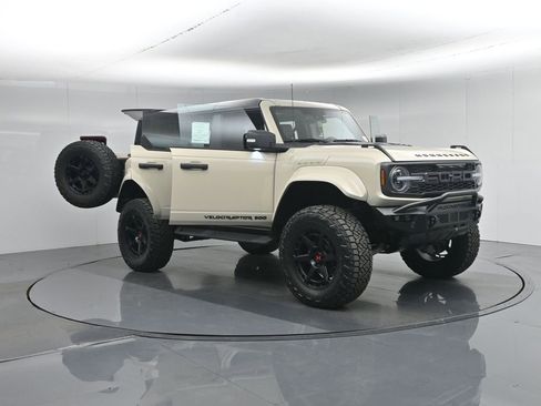 New 2025 Ford Bronco Raptor w/ Interior Carbon Fiber Pack AWD/4WD image 34