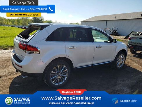 Used 2014 Lincoln MKX AWD w/ Equipment Group 102A image 4