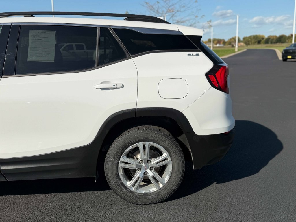 Used 2019 GMC Terrain SLE w/ Driver Convenience Package AWD/4WD image 13