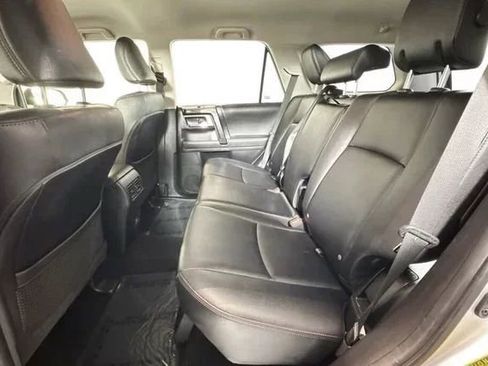 Used 2024 Toyota 4Runner TRD Off-Road Premium image 12