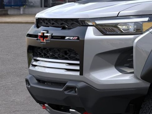 New 2026 Chevrolet Colorado ZR2 w/ Technology Package AWD/4WD image 13