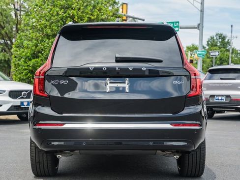 New 2026 Volvo XC90 B6 Plus w/ Protection Package Premier AWD/4WD image 6