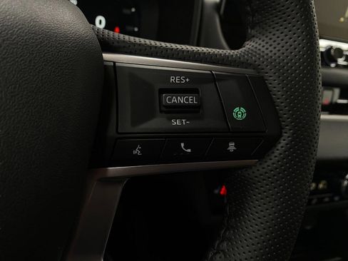 New 2025 Mitsubishi Outlander SE image 16