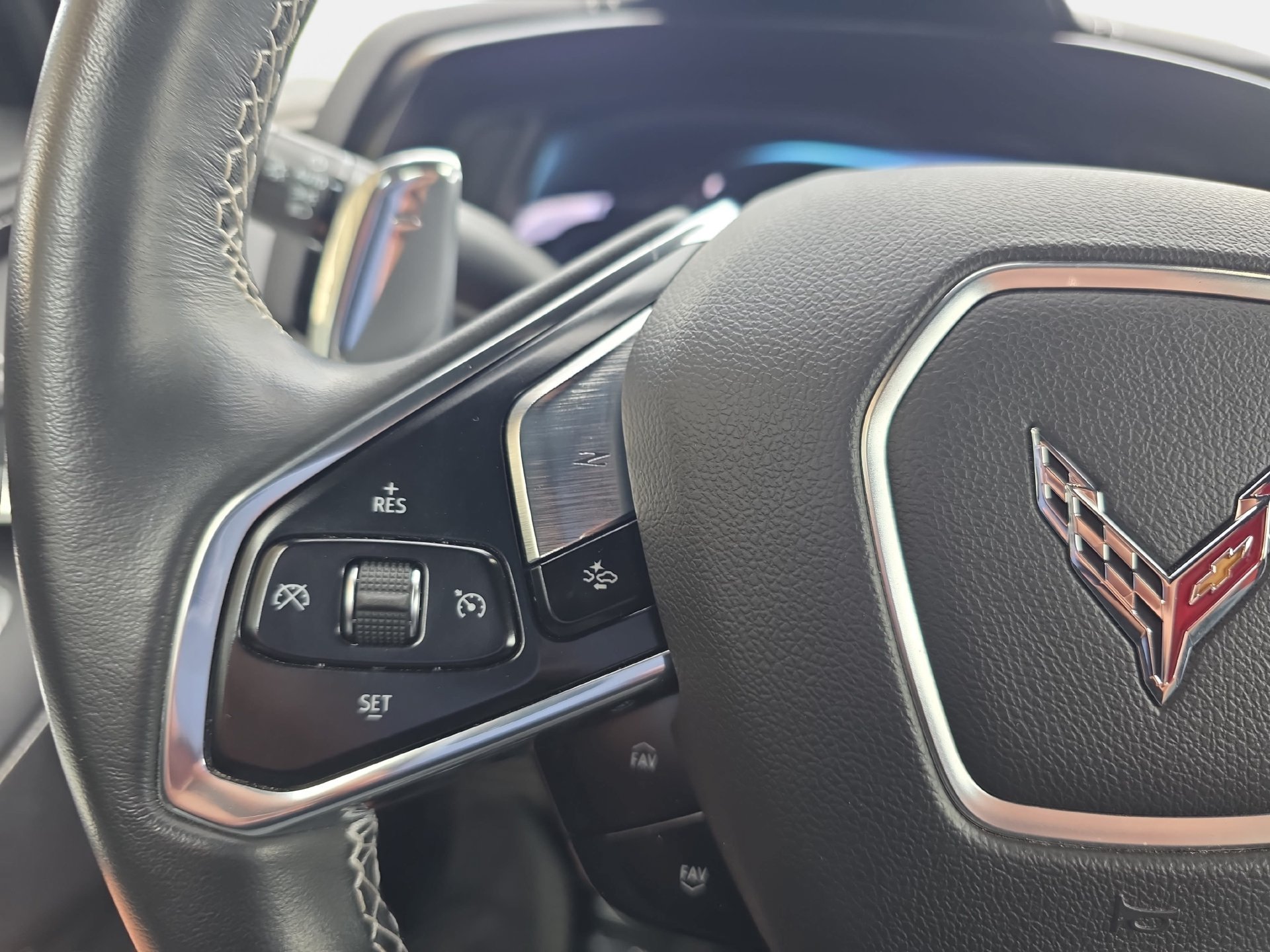 Used 2024 Chevrolet Corvette Stingray Coupe w/ 1LT RWD image 14
