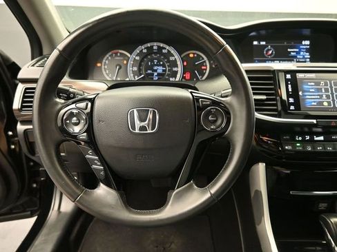 Used 2017 Honda Accord EX-L image 28