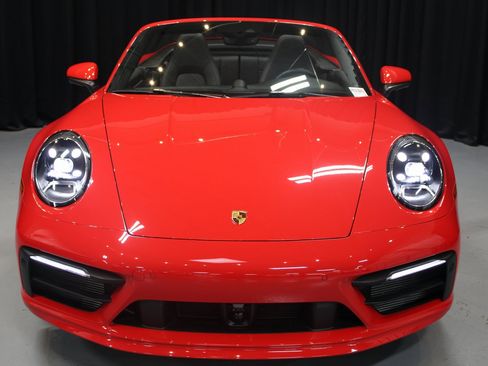 Certified 2024 Porsche 911 Carrera image 10