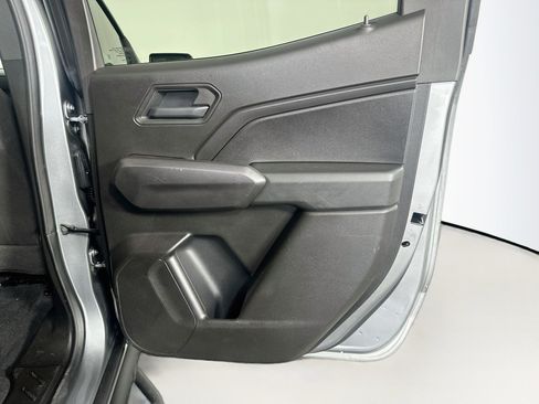 Used 2025 Chevrolet Colorado Trail Boss AWD/4WD image 30