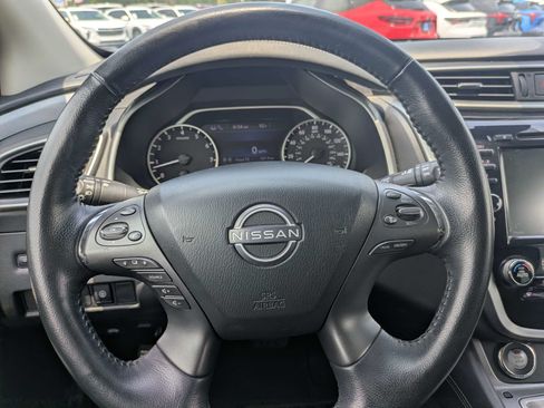 Used 2023 Nissan Murano SV AWD/4WD image 16