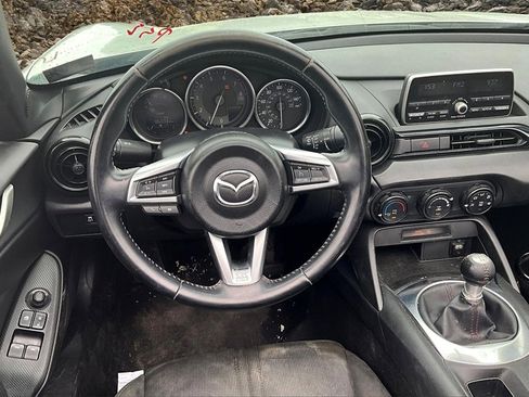 Used 2016 MAZDA MX-5 Miata Sport image 5