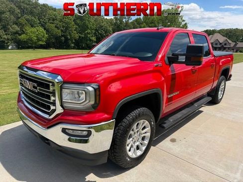Used 2017 GMC Sierra 1500 SLE w/ SLE Value Package AWD/4WD image 1
