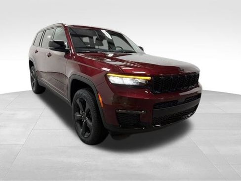 New 2025 Jeep Grand Cherokee L Limited image 4