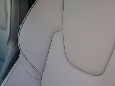 Used 2026 Volvo XC60 B5 Plus w/ Protection Package Premier image 29