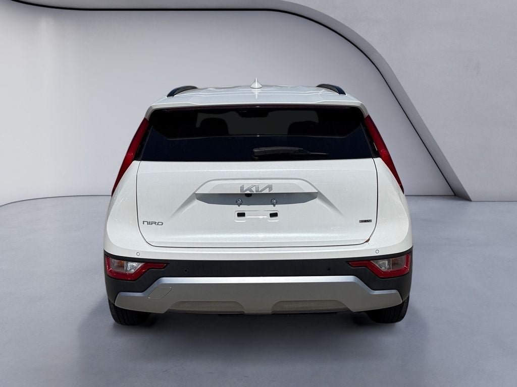 Used 2023 Kia Niro EX FWD image 4
