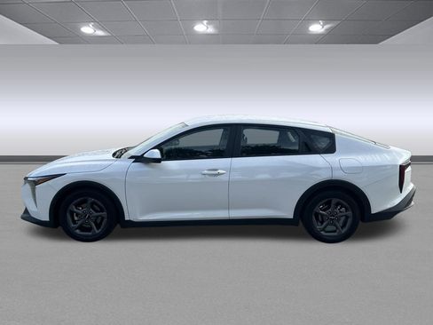 Used 2025 Kia K4 FWD image 6