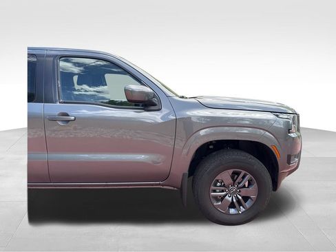 Used 2025 Nissan Frontier SV AWD/4WD image 32