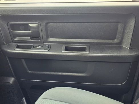 Used 2014 RAM 1500 Express image 25