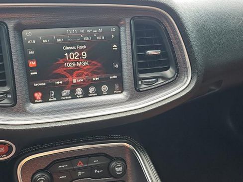 Used 2016 Dodge Challenger SRT w/ Technology Group RWD image 5