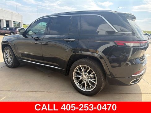Used 2023 Jeep Grand Cherokee Summit w/ Adv Protech Group IV AWD/4WD image 5