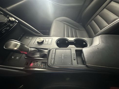 Used 2022 Lexus IS 350 F Sport w/ Memory Package image 34