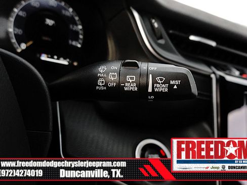 New 2025 Jeep Grand Cherokee L Laredo w/ Luxury Tech Group I image 32