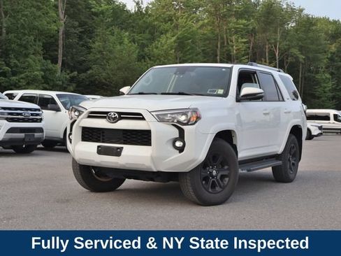 Used 2021 Toyota 4Runner SR5 Premium w/ Moonroof Package AWD/4WD image 2
