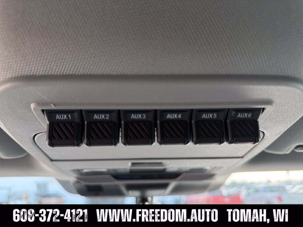 Used 2023 Ford F250 XL w/ Snow Plow Prep Package AWD/4WD image 21