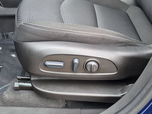 Used 2022 GMC Terrain SLE w/ Driver Convenience Package FWD image 23