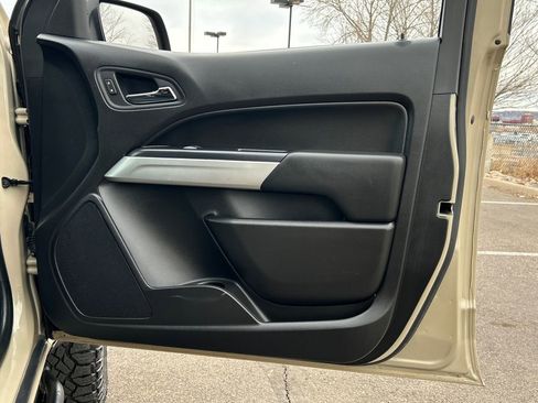 Used 2021 Chevrolet Colorado ZR2 w/ ZR2 Dusk Special Edition image 27