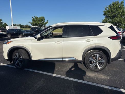Used 2023 Nissan Rogue SL w/ SL Premium Package AWD/4WD image 8