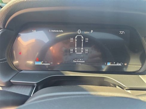 New 2025 Jeep Grand Cherokee L Altitude image 16