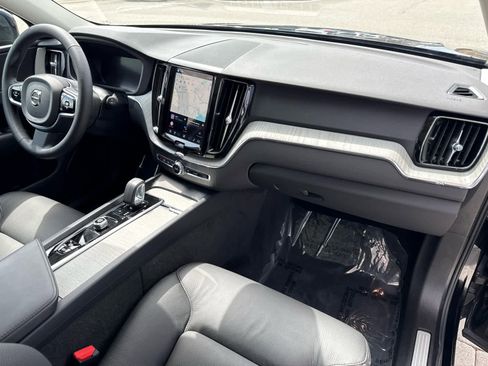 Used 2025 Volvo XC60 B5 Plus w/ Protection Package Premier image 30