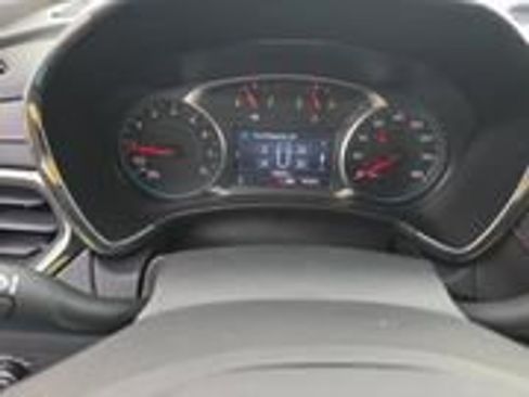 Used 2023 Chevrolet Equinox RS w/ LPO, Cargo Package AWD/4WD image 3