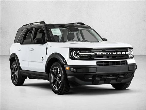 Used 2021 Ford Bronco Sport Outer Banks image 3
